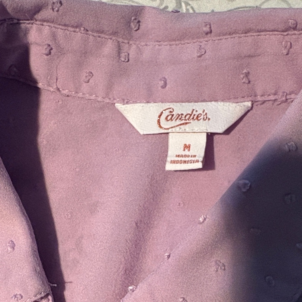 Candie's Women’s Lavender Long-Sleeve Button-Up Blouse - Picture 6 of 11